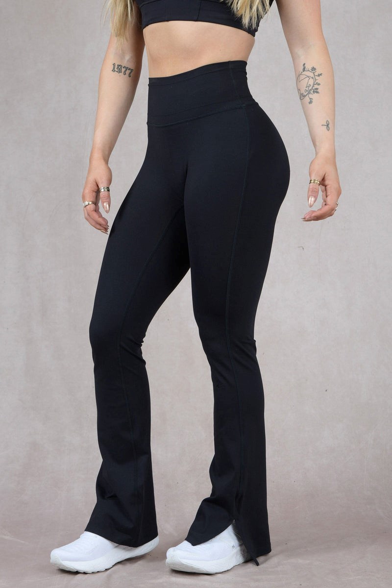 YoungLA W213 - Asana Flare Leggings Schwarz | 80569-KHWT